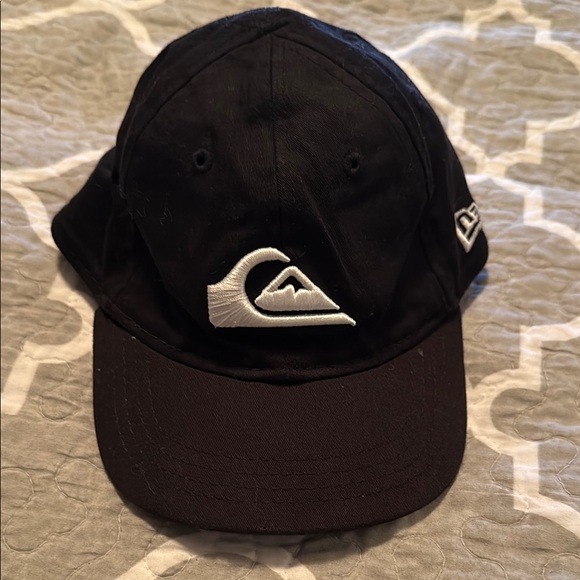 Quiksilver Toddler black hat - Picture 1 of 4